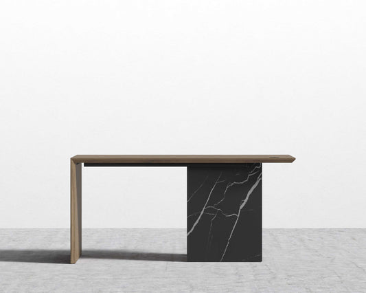 Gia Desk
