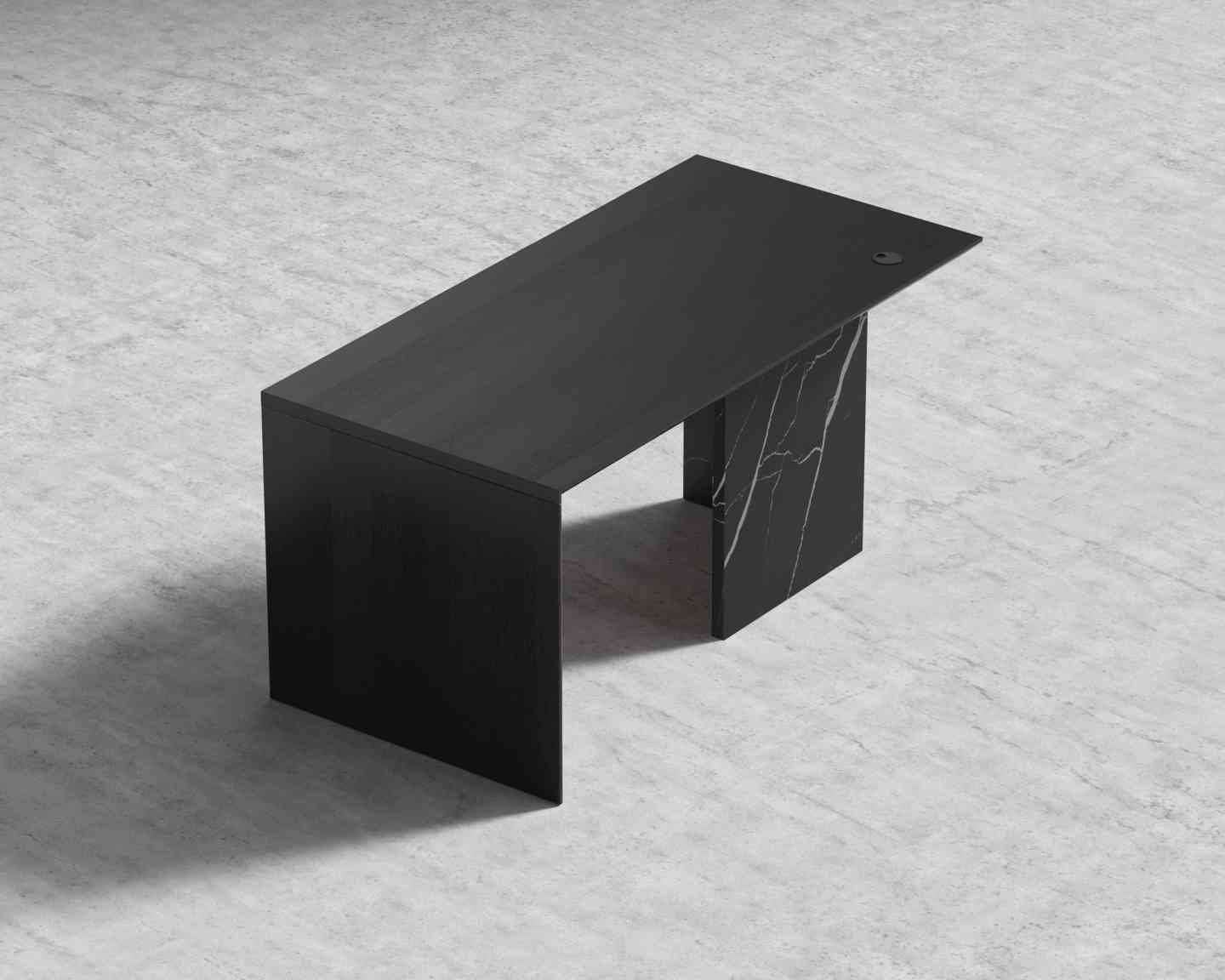 Gia Desk