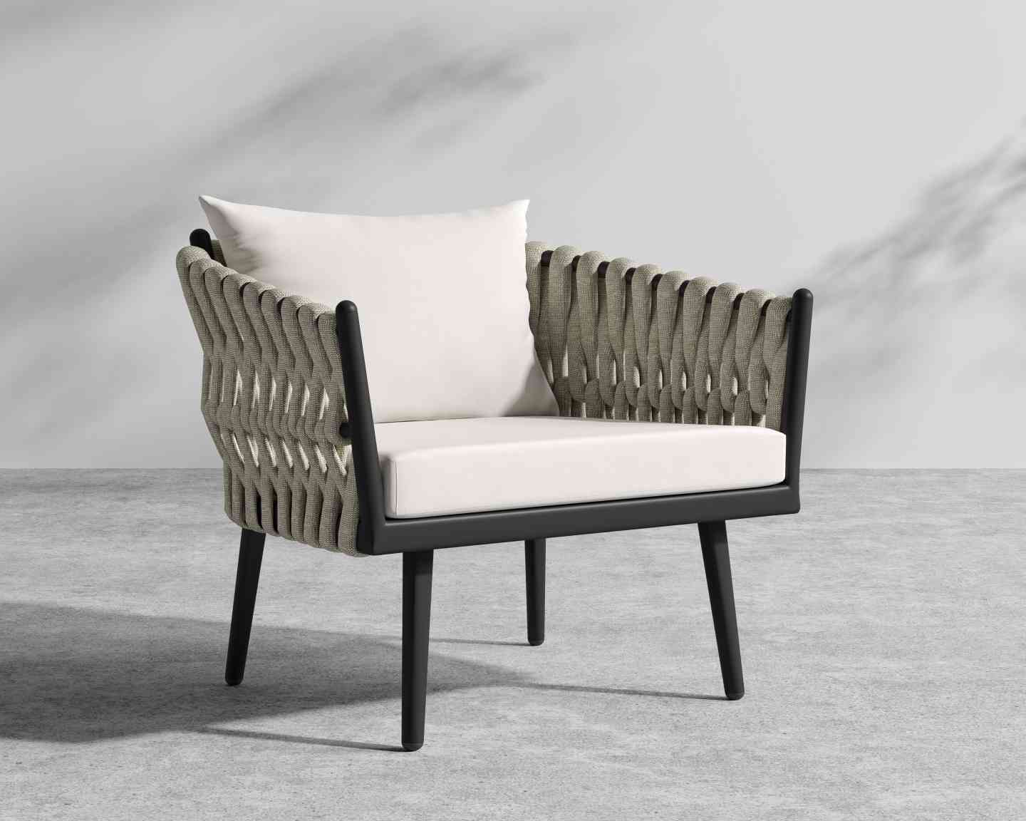 Pierre Outdoor Lounge Chair