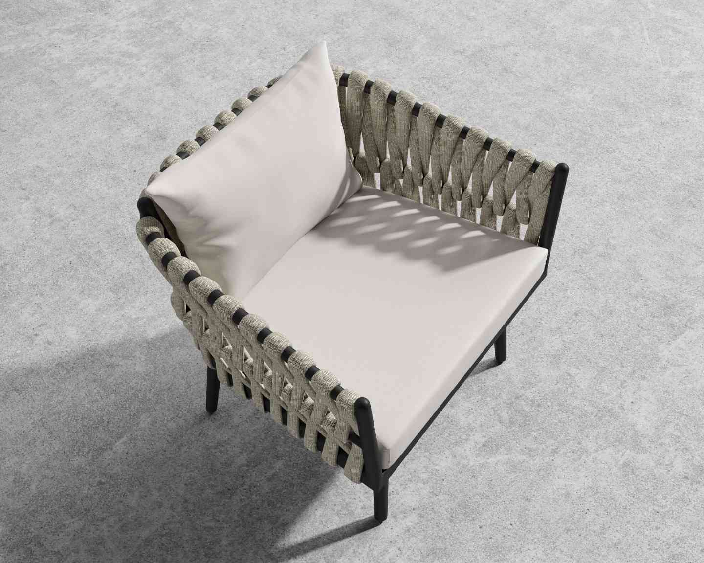 Pierre Outdoor Lounge Chair