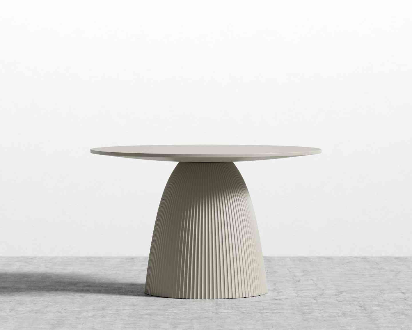 Gallus Dining Table