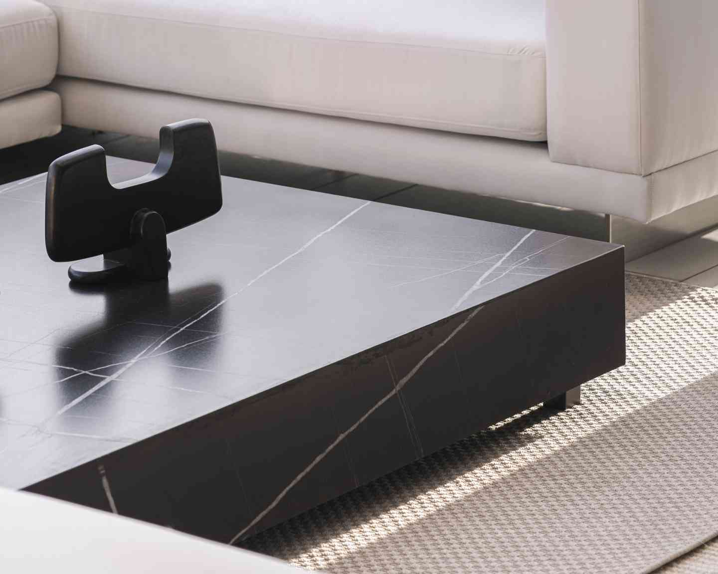 Liza Coffee Table Grande