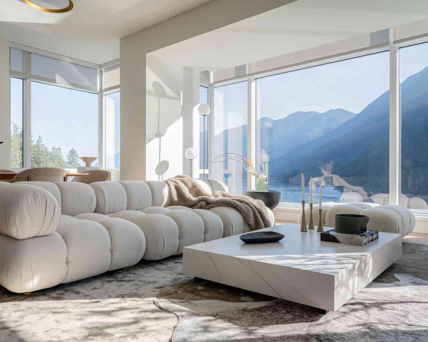 Liza Coffee Table Grande