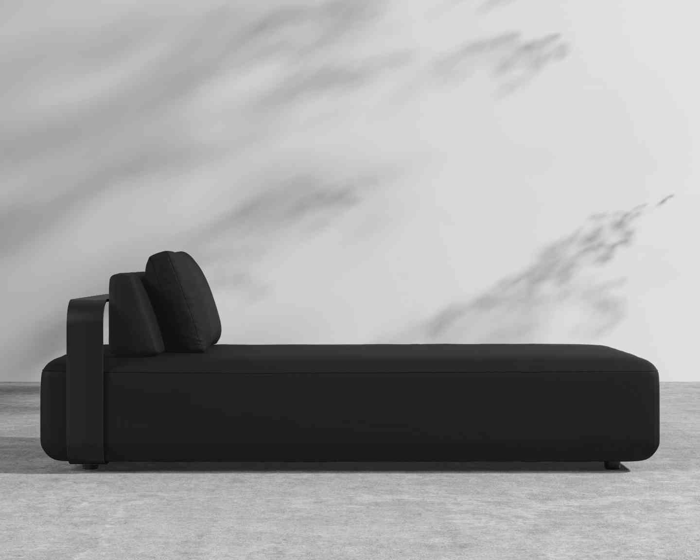 Florian Outdoor Lounger