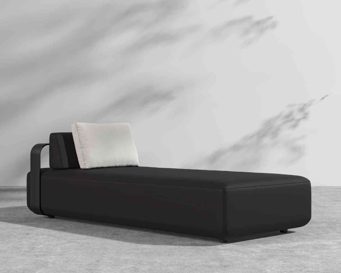 Florian Outdoor Lounger