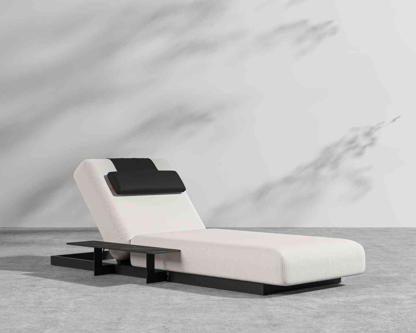 Nobi Outdoor Daybed