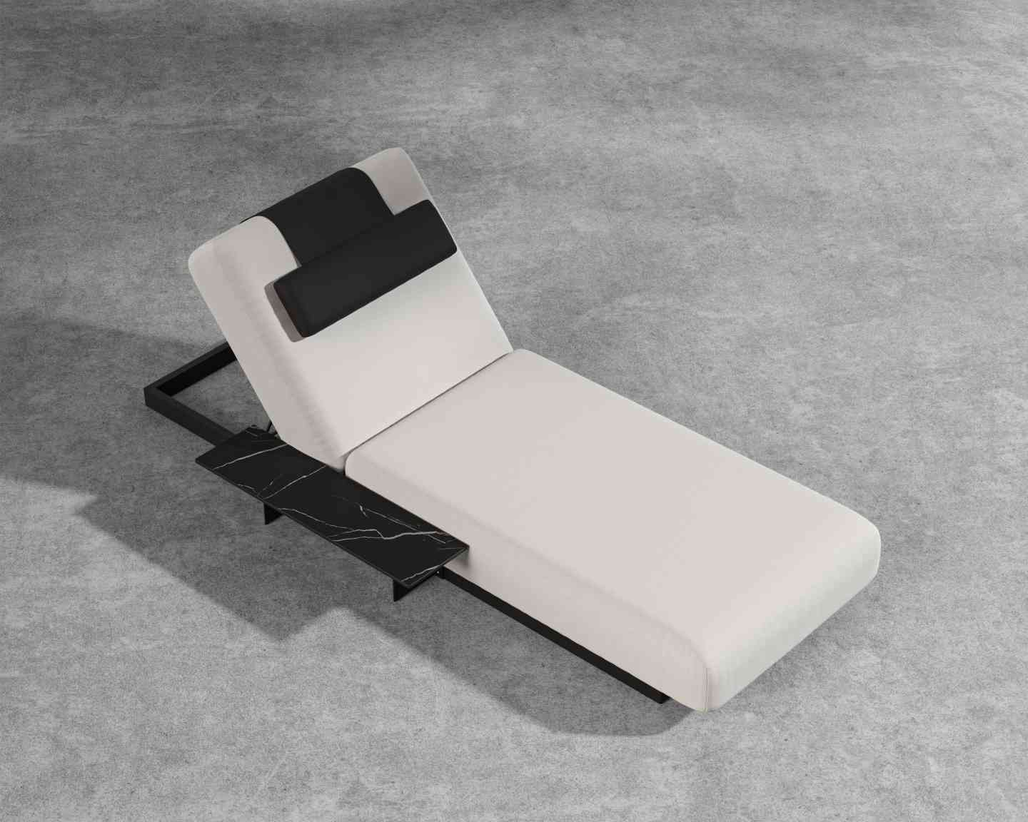 Nobi Outdoor Daybed