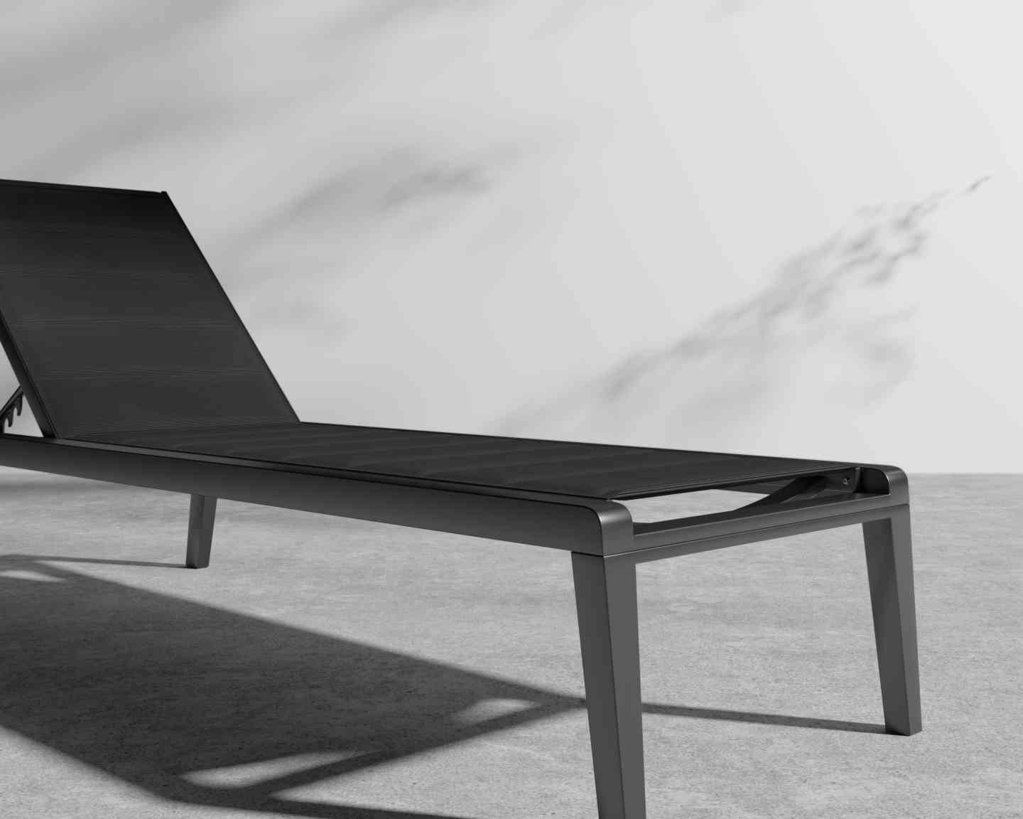 Preston Outdoor Lounger