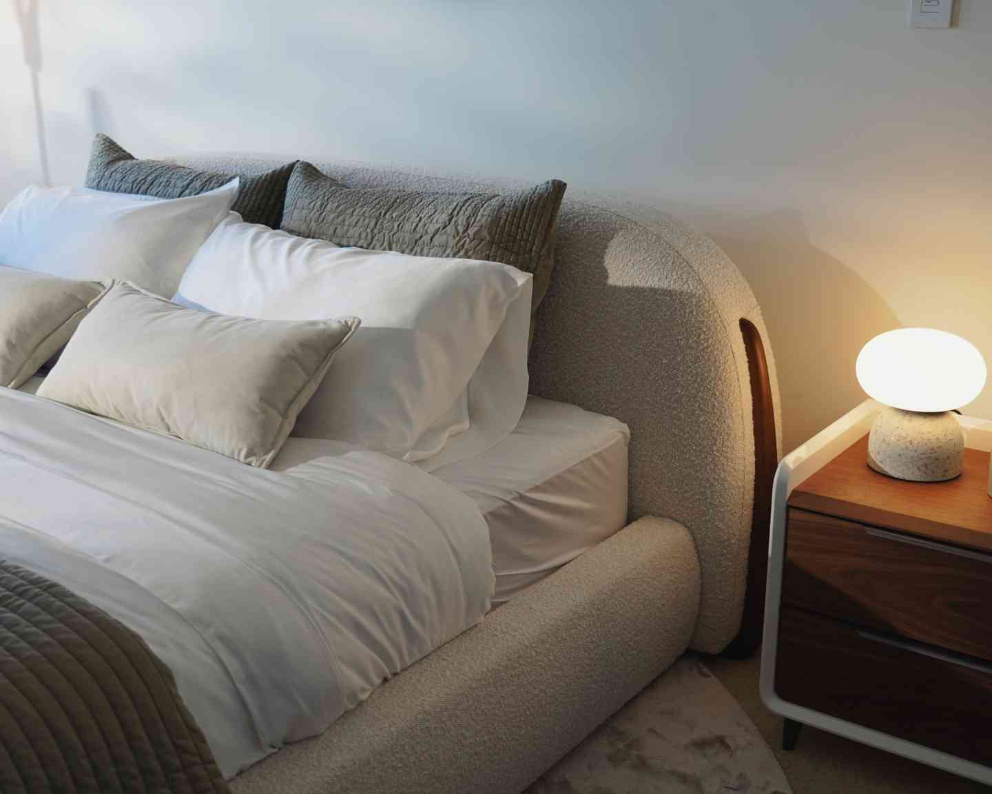 Nino Table Lamp