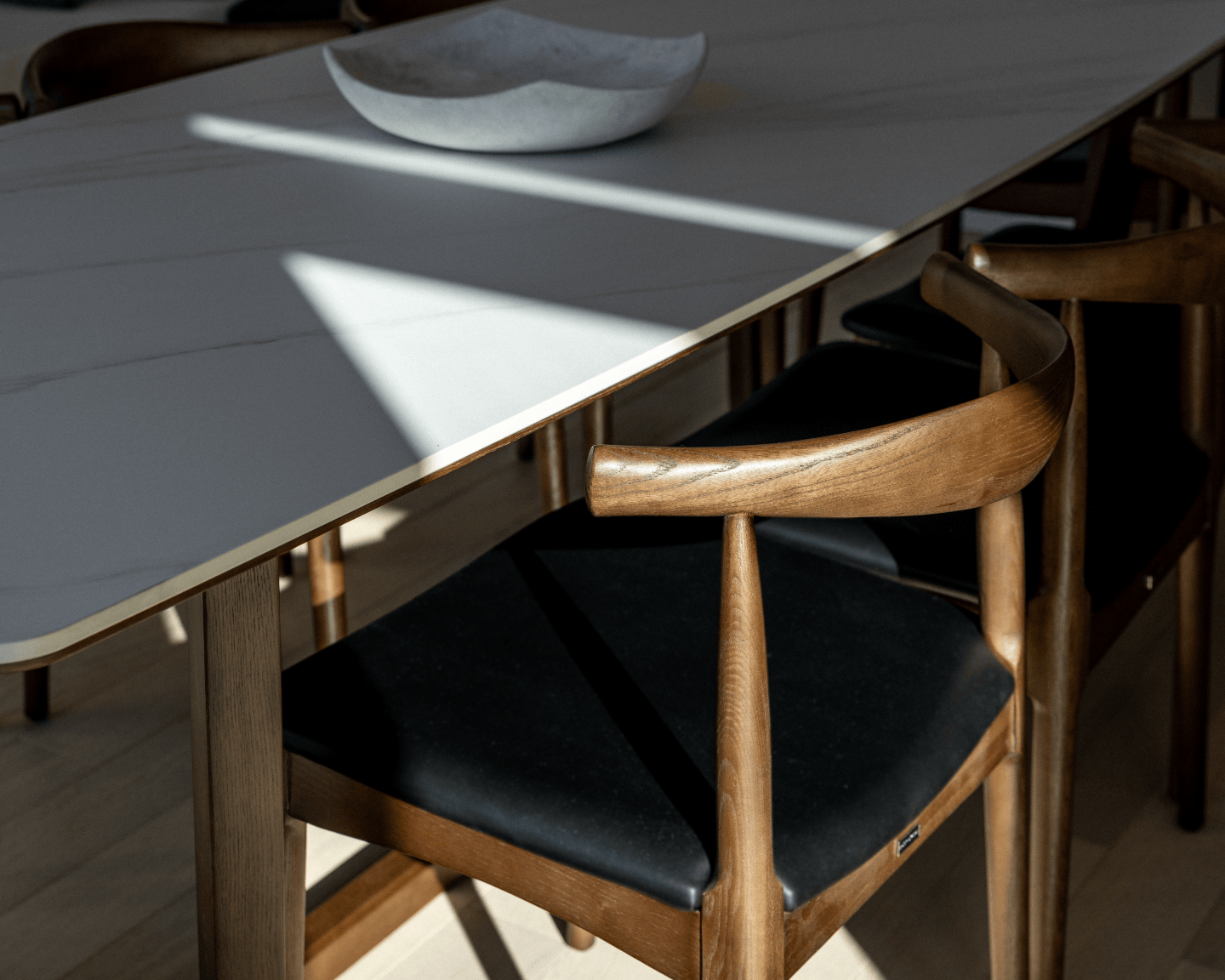 Evelyn Dining Table