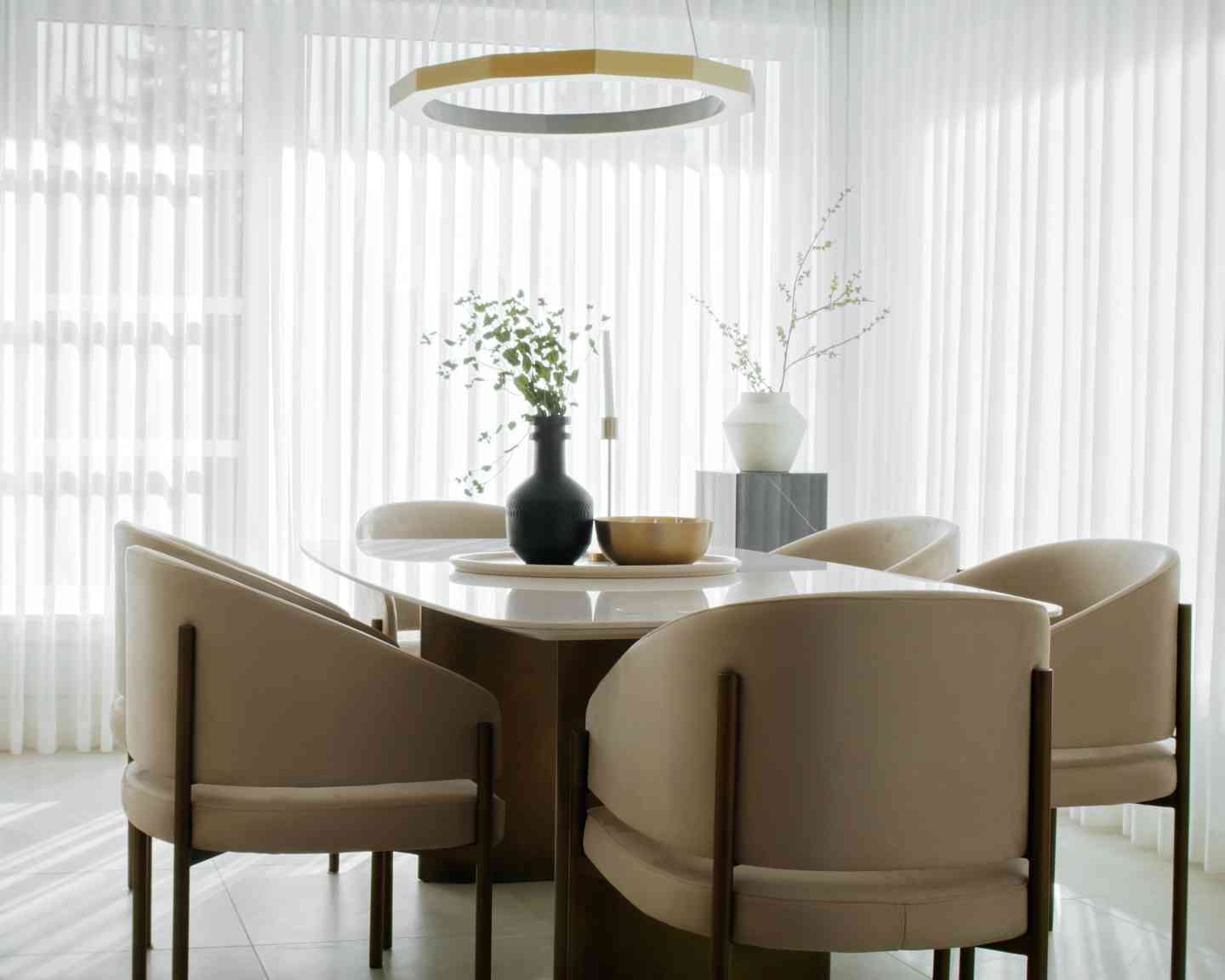 Solana Dining Table