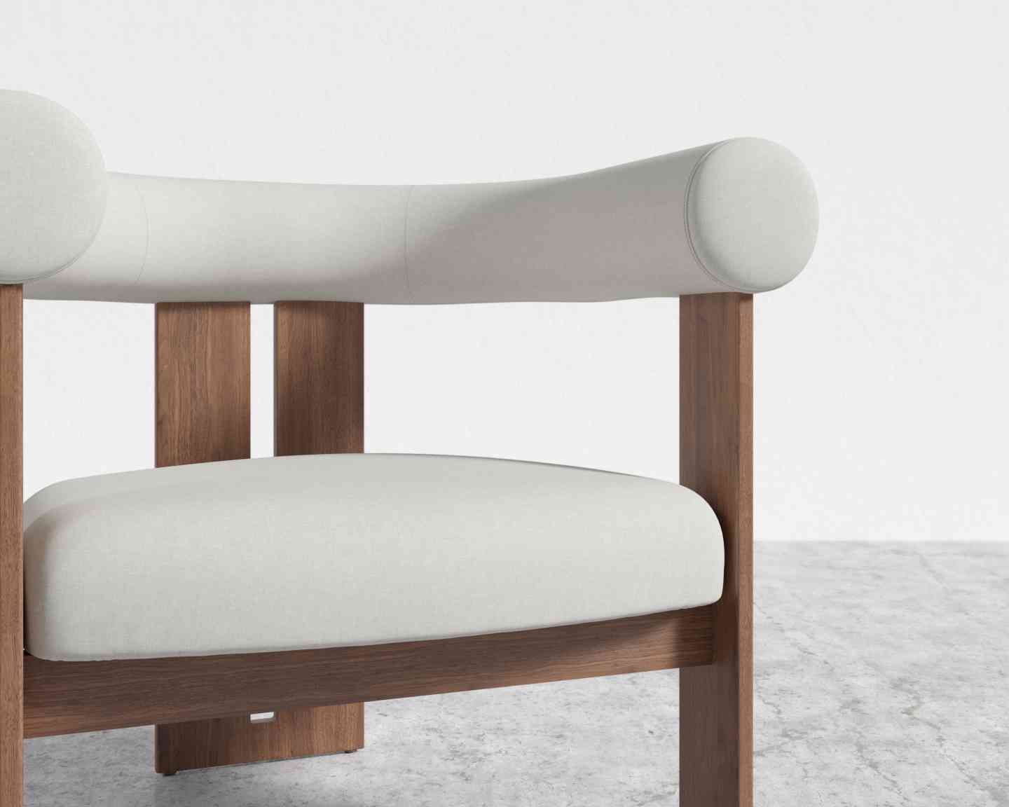 Tola Lounge Chair